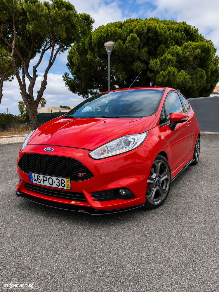 Ford Fiesta 1.6 EcoBoost c/ Pack Pele Desportiva ST - 1