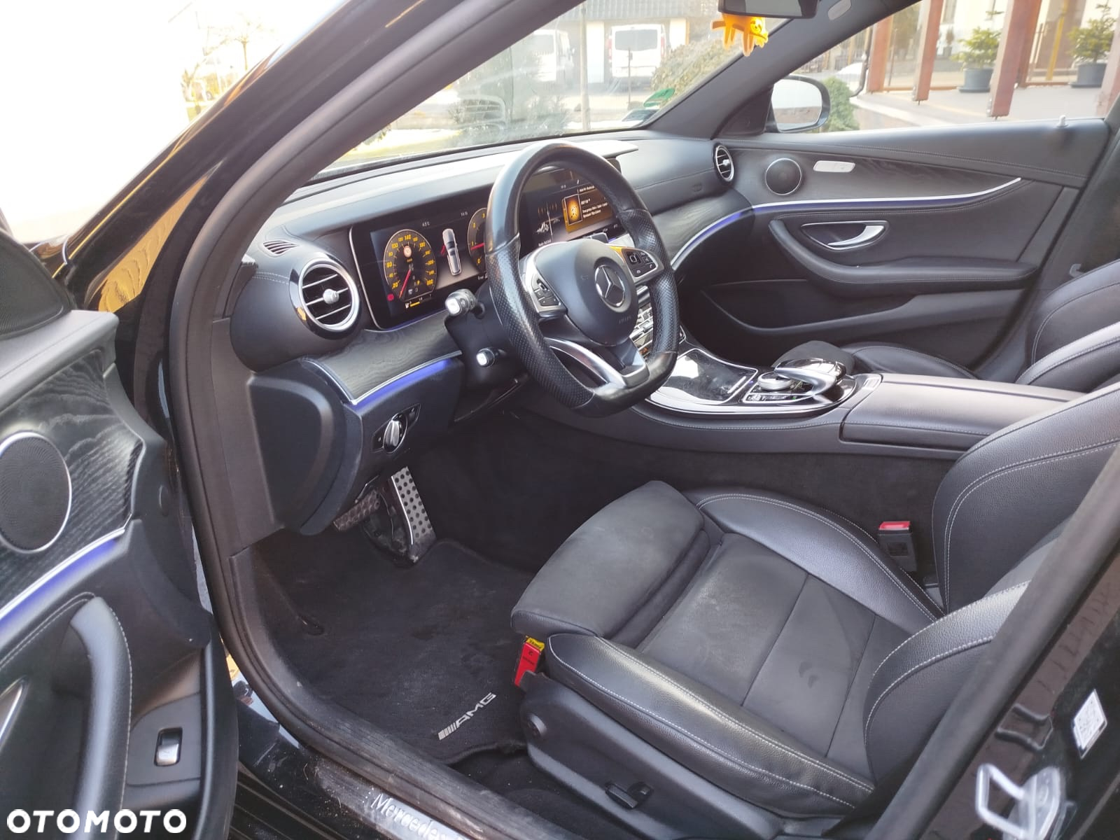 Mercedes-Benz Klasa E 220 d Business Edition 9G-TRONIC - 19