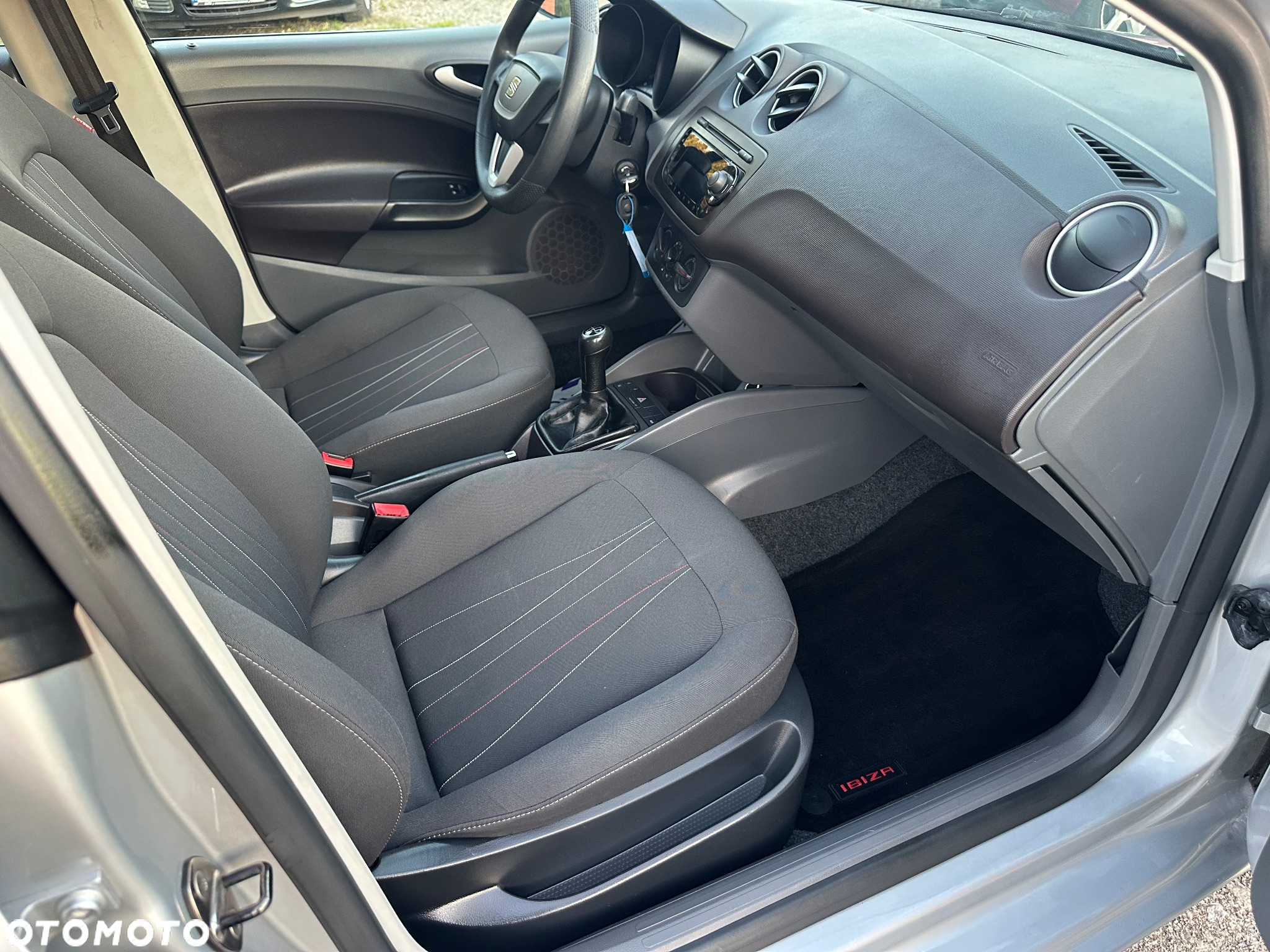 Seat Ibiza 1.4 16V Reference - 25