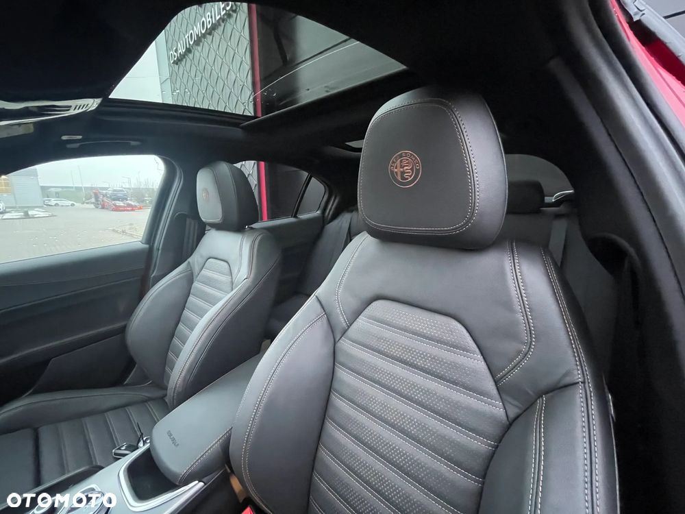 Alfa Romeo Giulia 2.0 Turbo Intensa Q4 - 9