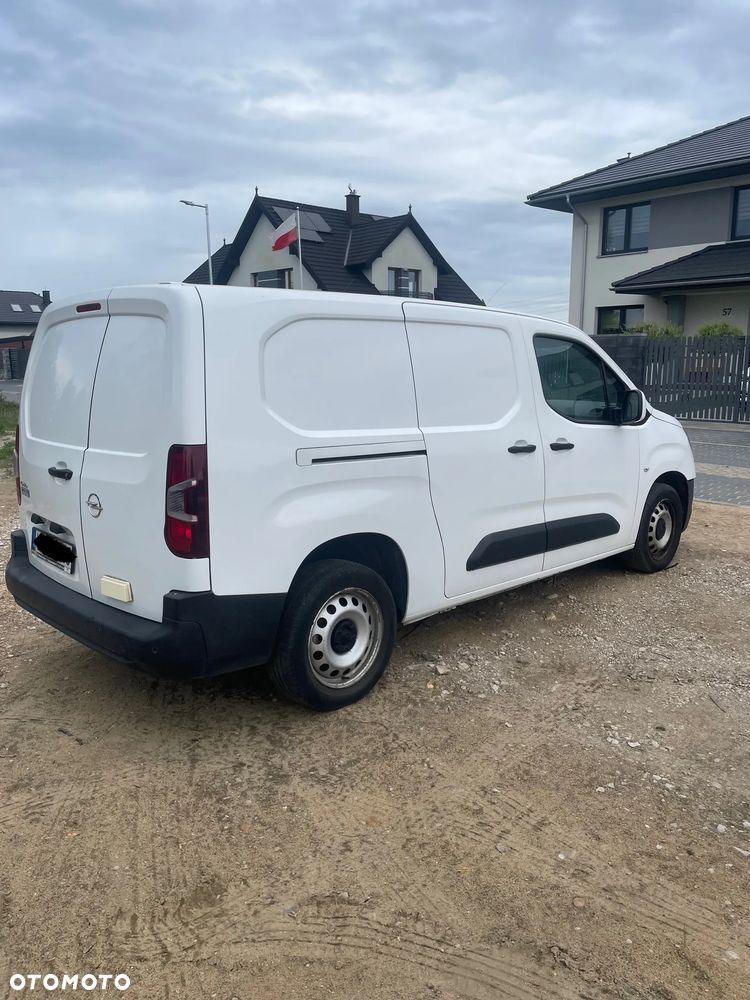 Opel Combo Life 1.5 CDTI Essentia S&S - 4