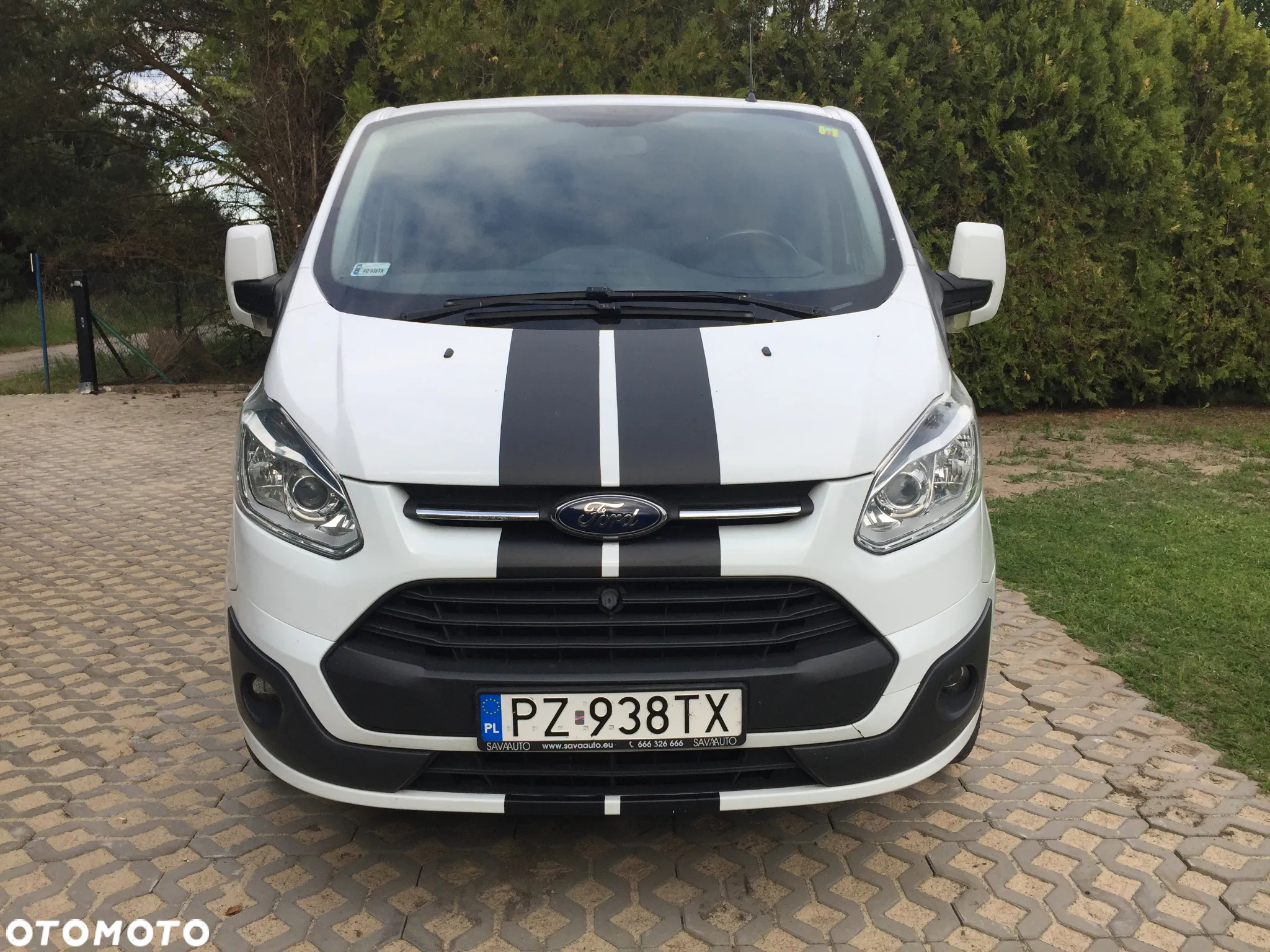 Ford TRANSIT CUSTOM - 3