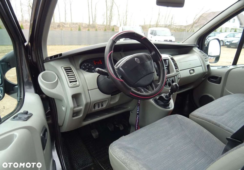 Renault Trafic - 12