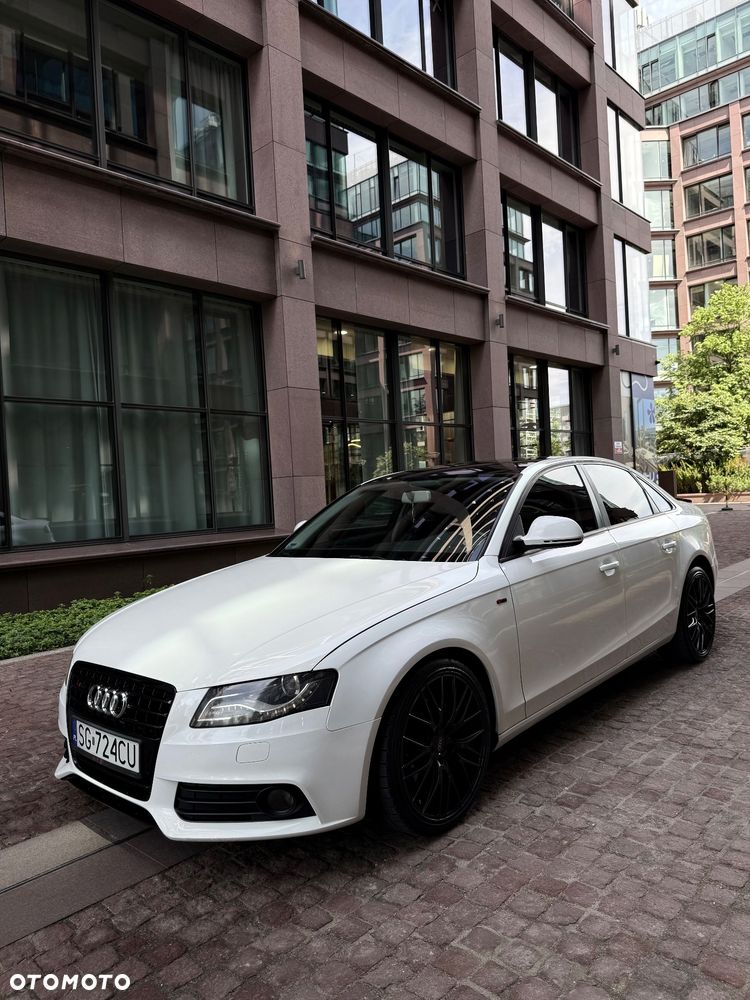 Audi A4 Limousine - 1