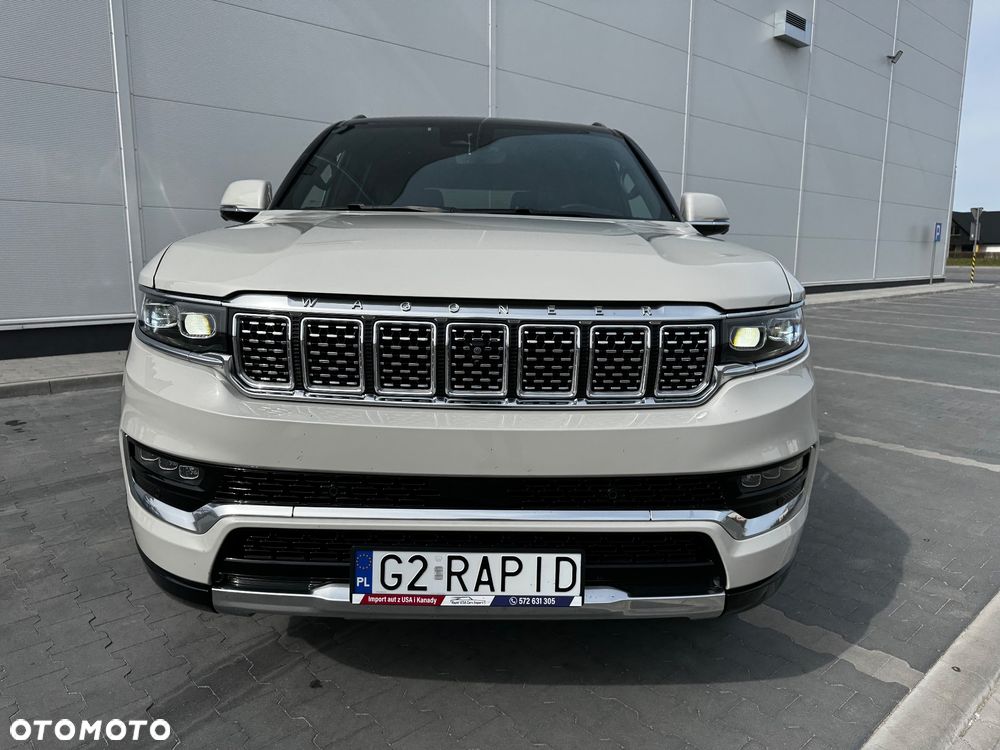 Jeep Grand Wagoneer - 3