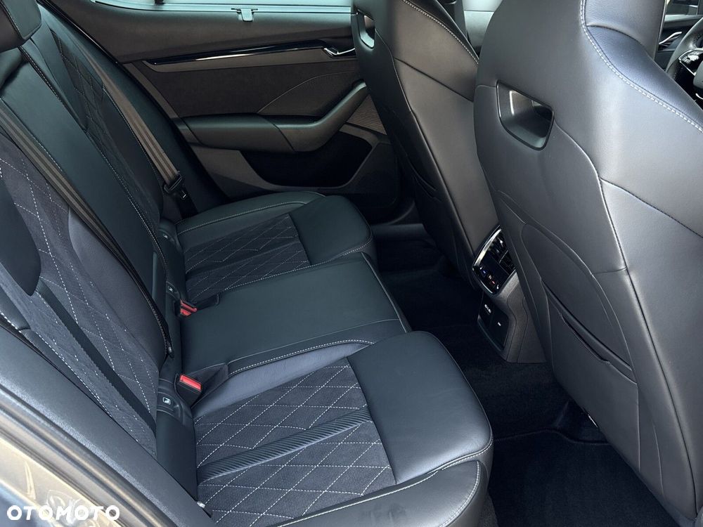 Skoda Octavia 2.0 TDI 4x4 RS DSG - 8