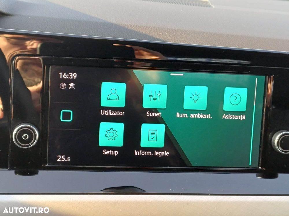 Volkswagen Golf 1.5 TSI ACT Life - 21