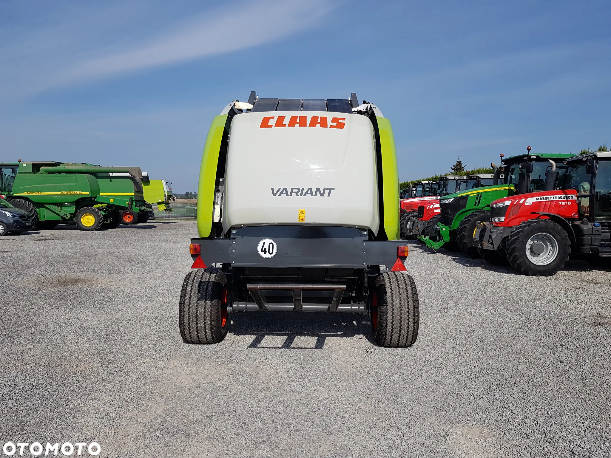 Claas VARIANT 380 - 6