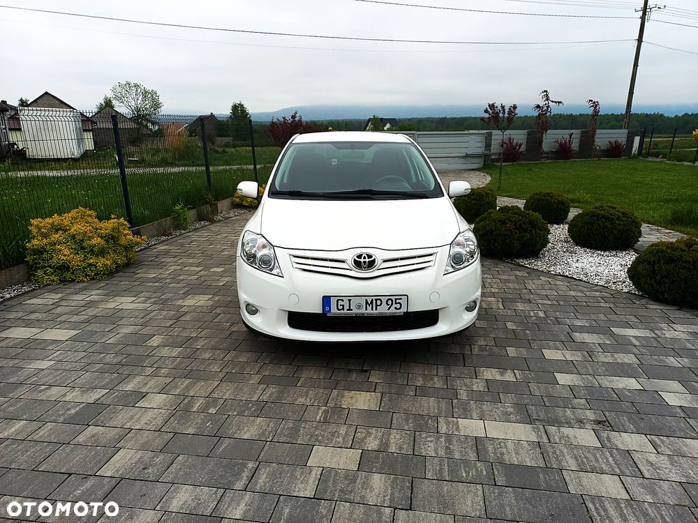 Toyota Auris 1.6 Edition - 1