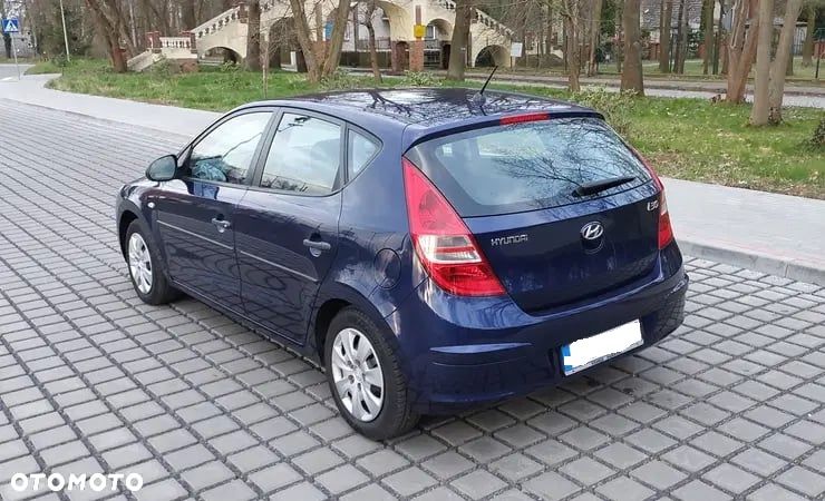 Hyundai i30 1.6 CRDi Classic EU5 - 4
