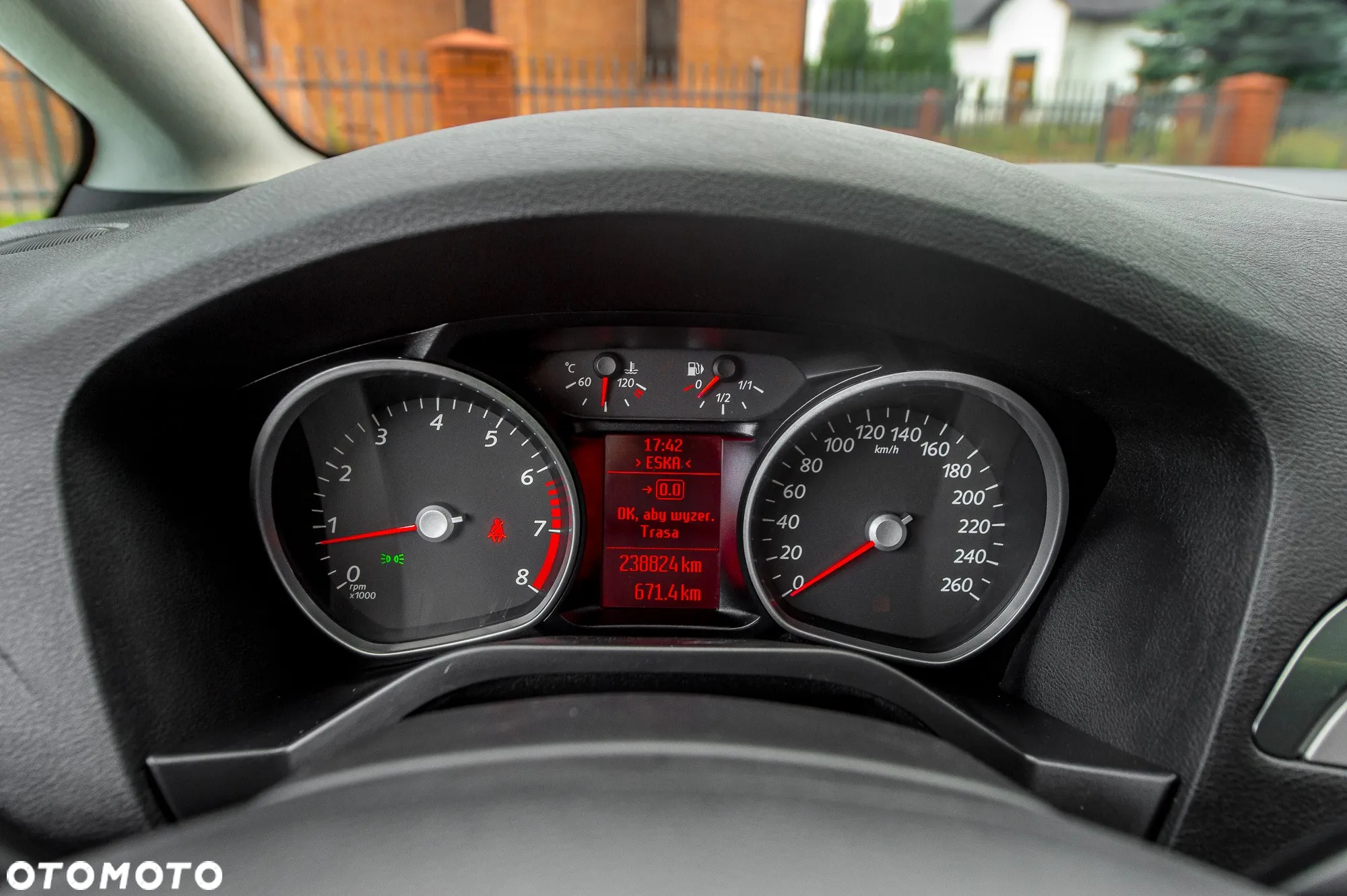 Ford S-Max 2.5 Titanium - 27