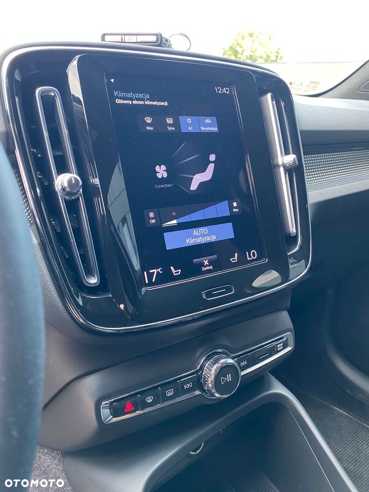 Volvo XC 40 B4 B AWD R-Design - 13