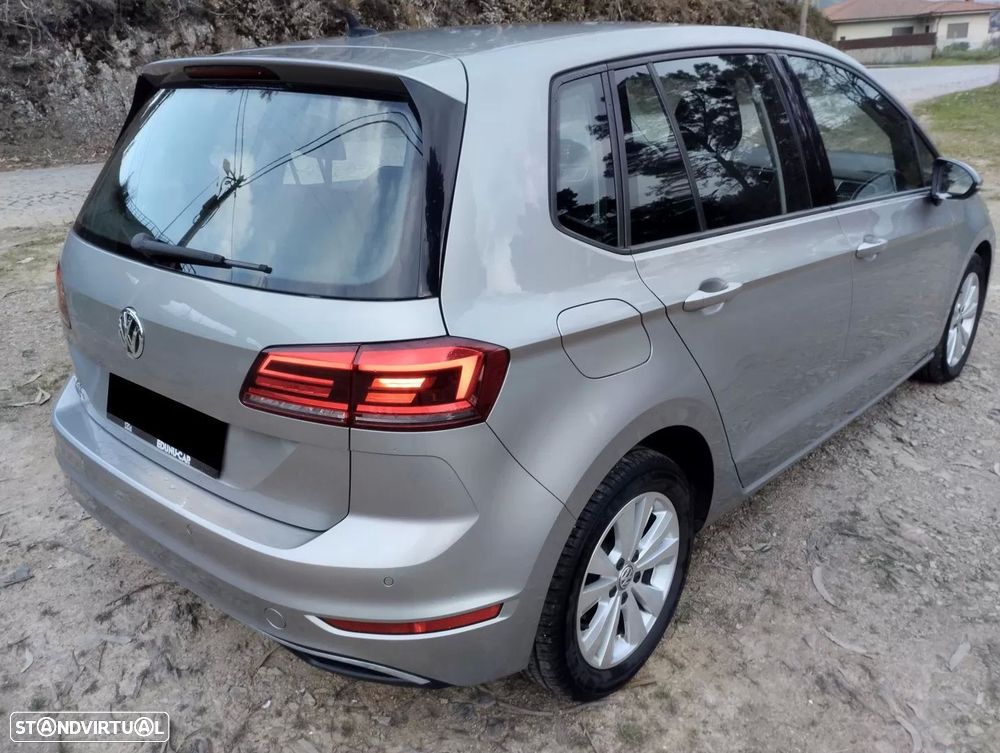 VW Golf 1.6 TDI Confortline - 7