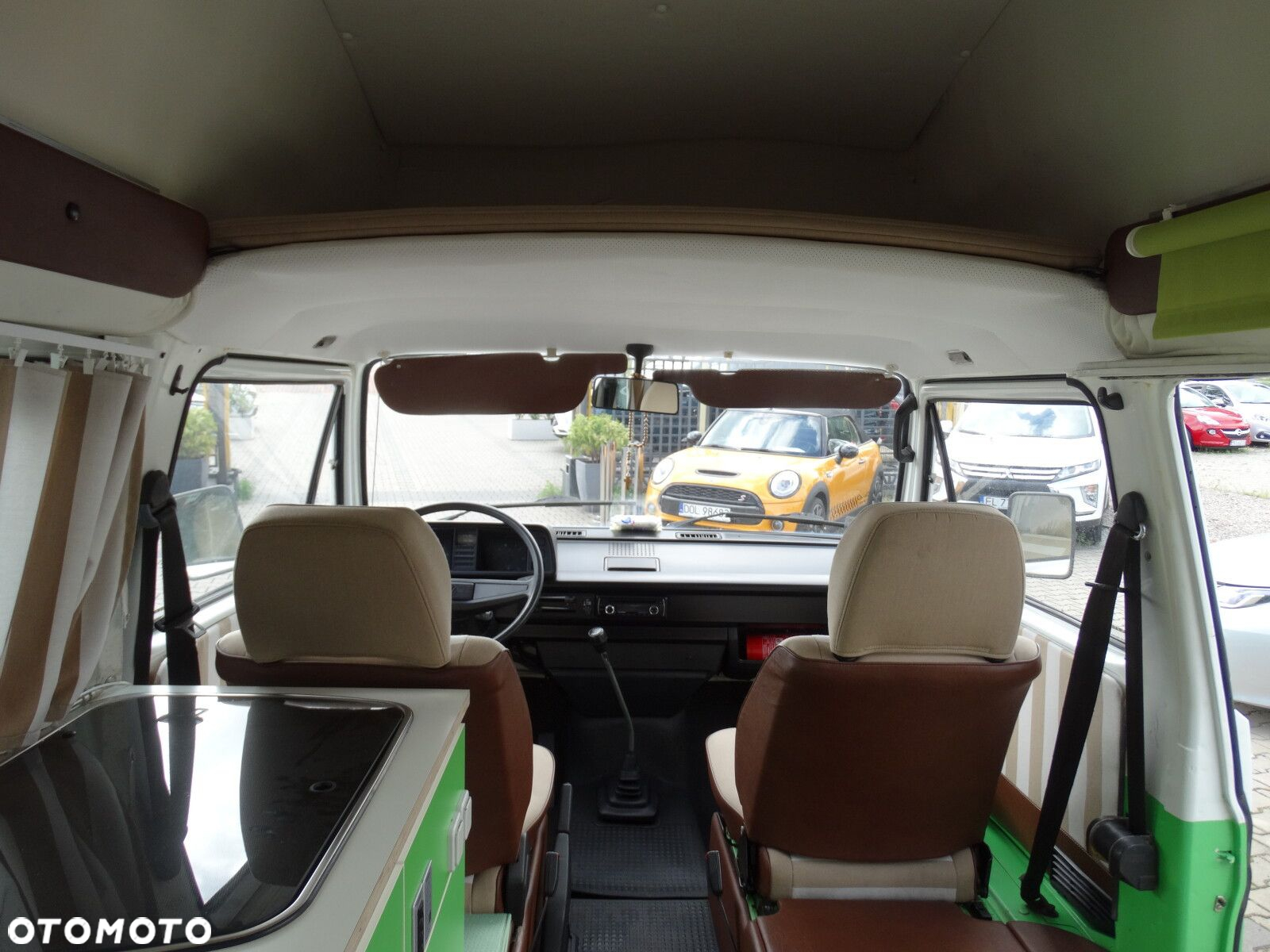 Volkswagen Transporter - 27