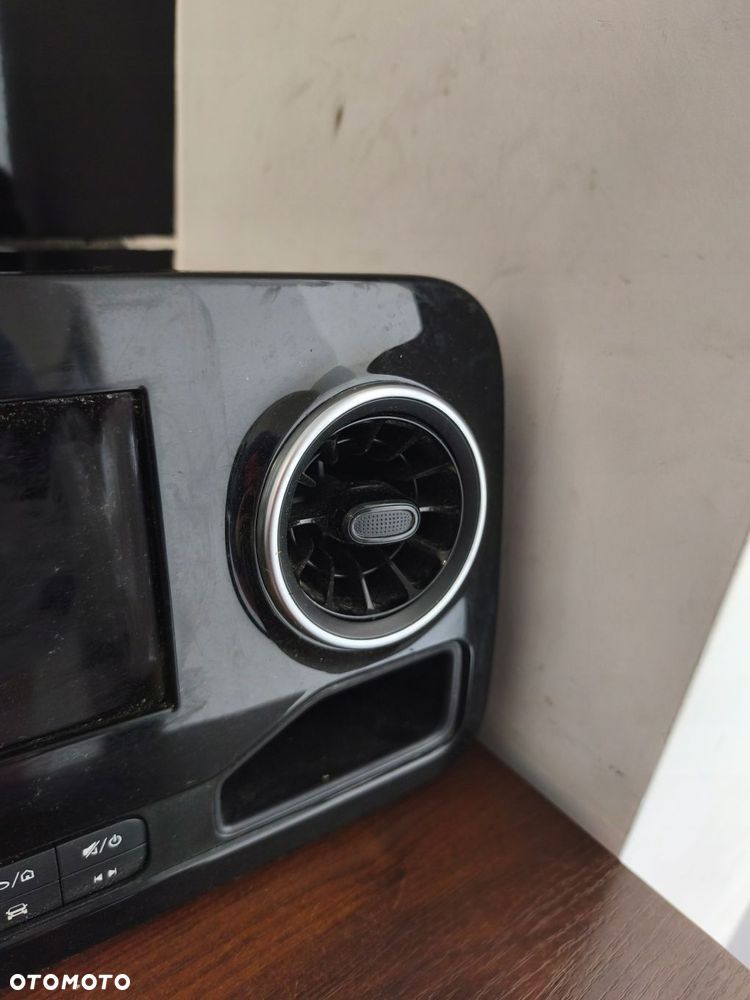 SPRINTER III 907/910 18- RADIO WYŚWIETLACZ NAWIGACJA KOD - 3