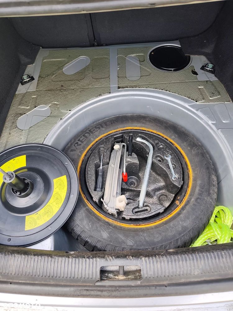 Audi A4 Limousine - 16