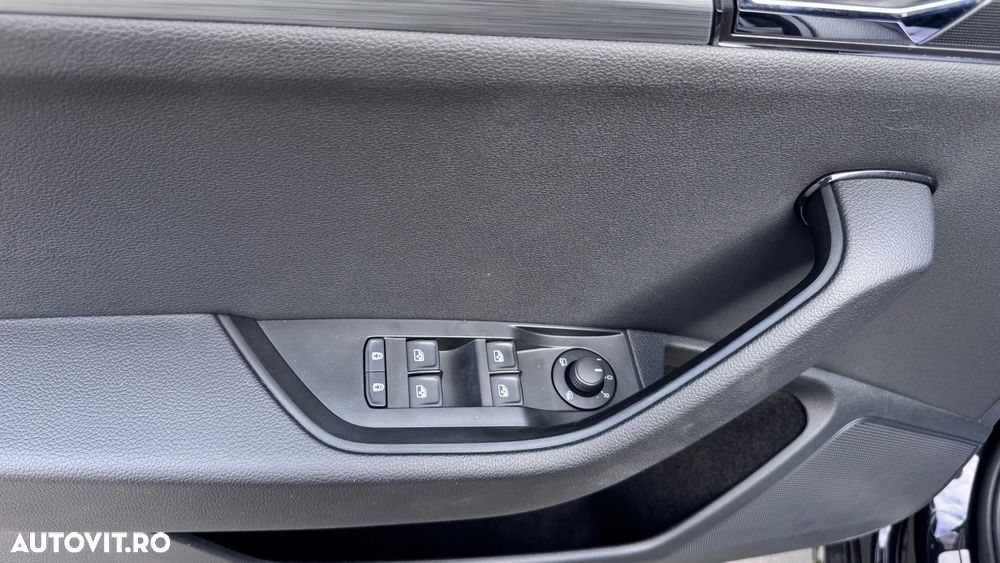 Skoda Superb 2.0 TDI DSG Style - 25