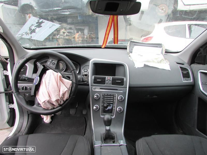 Volvo XC60 2.4 D (163CV) de 2014 - Peças Usadas (5422) - 6