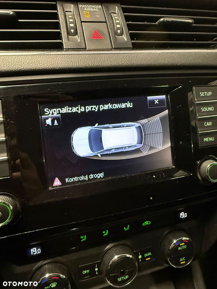 Skoda Octavia 1.4 TSI Ambition - 9