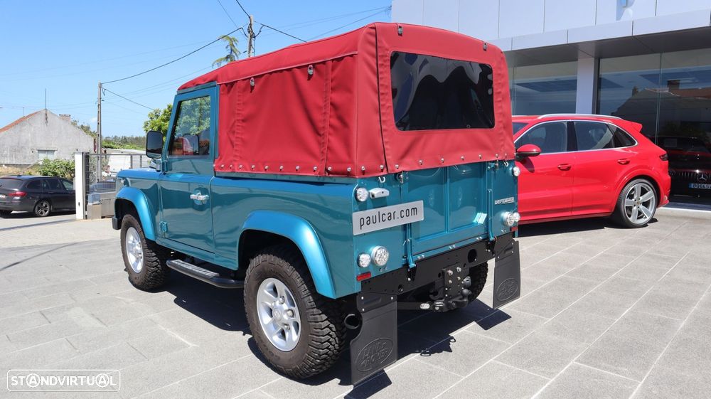 Land Rover Defender - 3