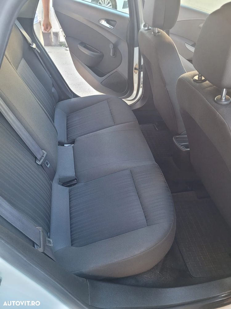 Opel Astra 1.7 CDTI ECOTEC Active - 11
