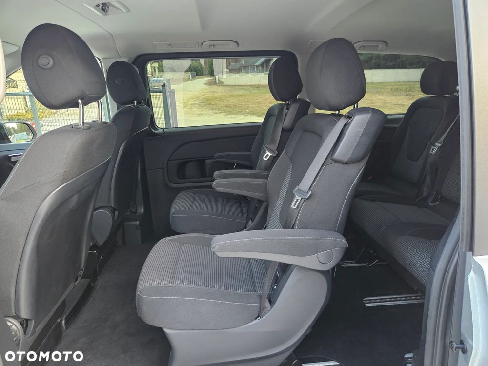 Mercedes-Benz Klasa V 300 d 4-Matic Avantgarde 9G-Tronic (d³ugi) - 22