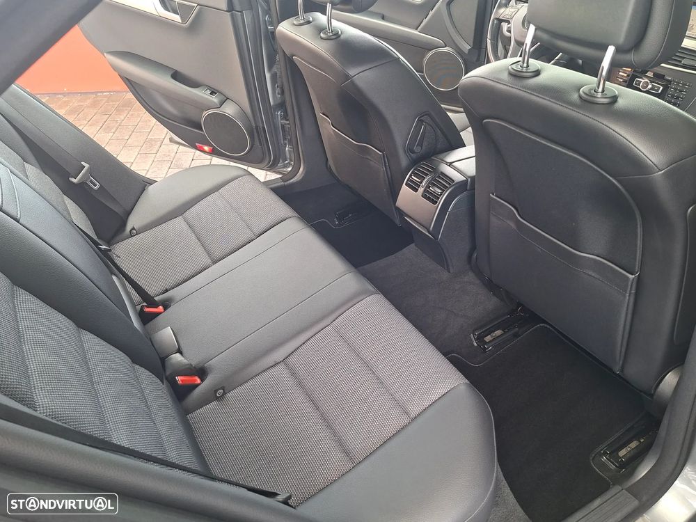 Mercedes-Benz C 220 - 10