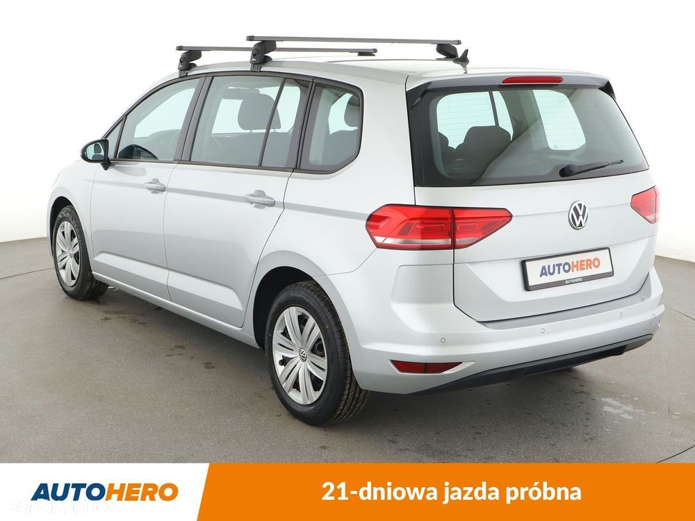 Volkswagen Touran - 4