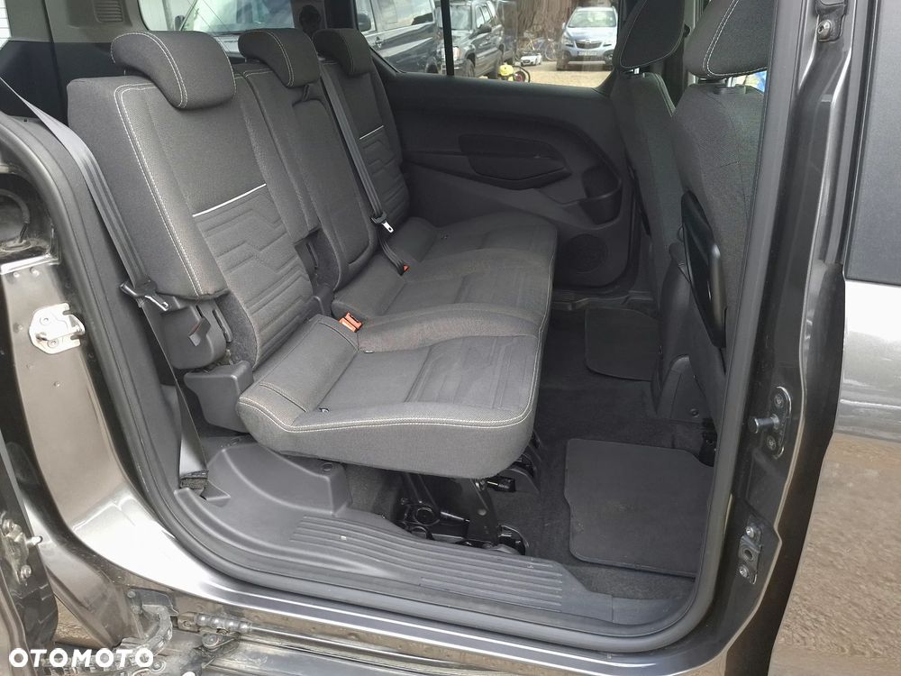 Ford Tourneo Connect Grand - 20