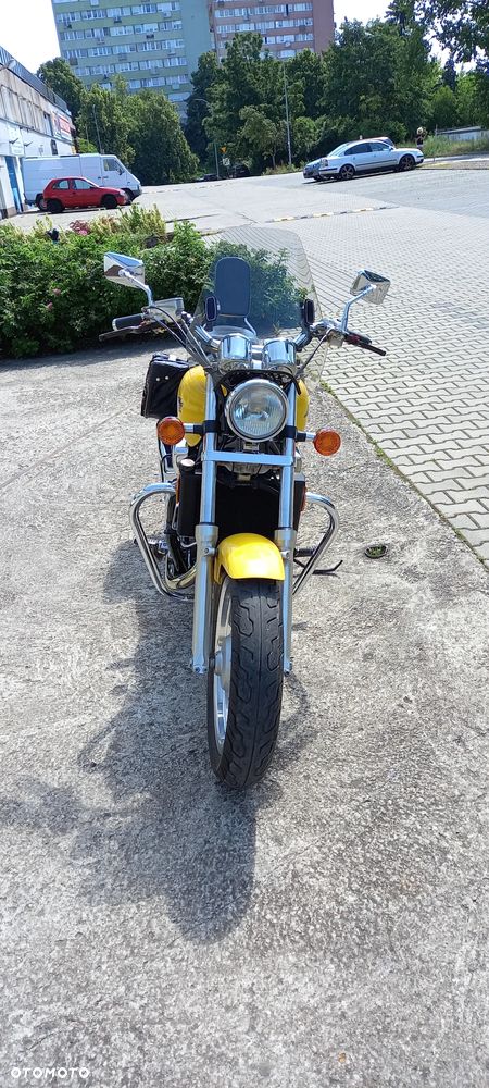 Honda VF - 2