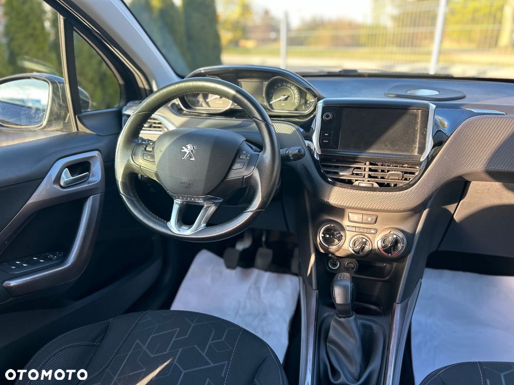 Peugeot 2008 PureTech 110 Style - 20