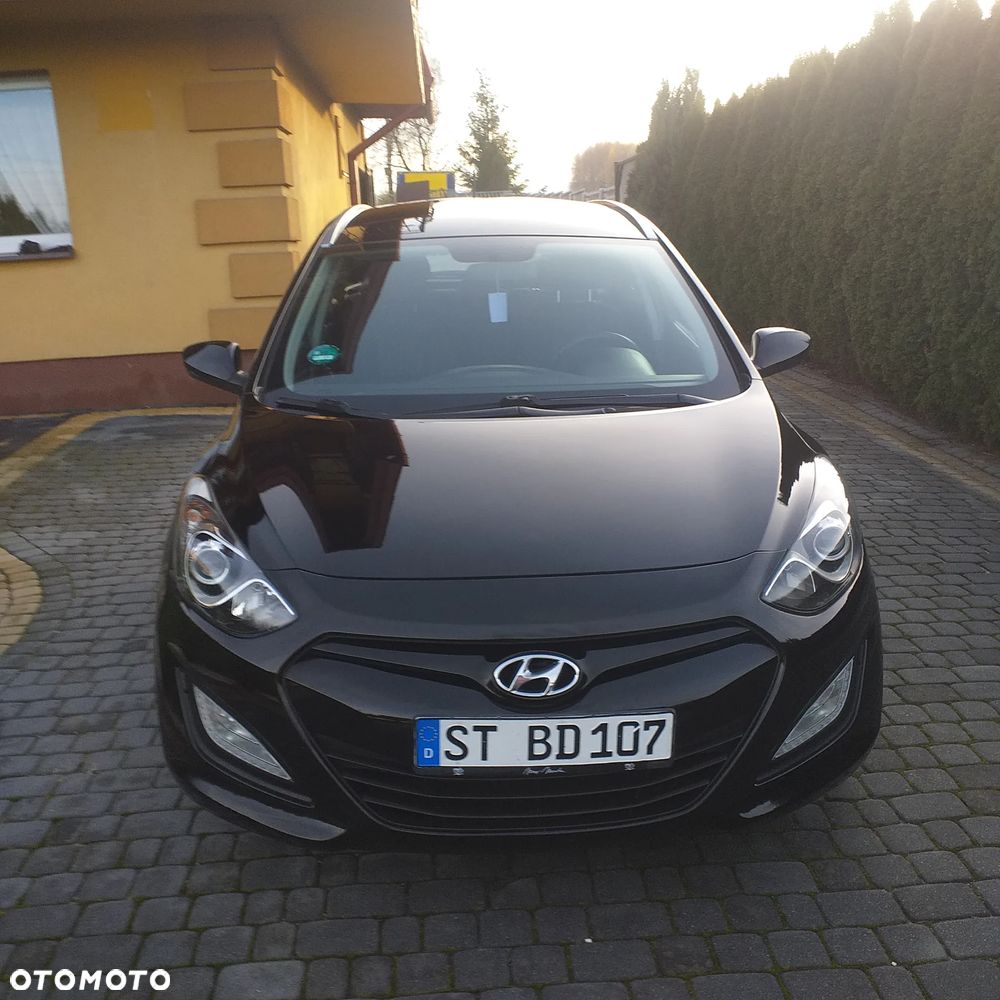 Hyundai i30 1.4 Intro Edition - 3