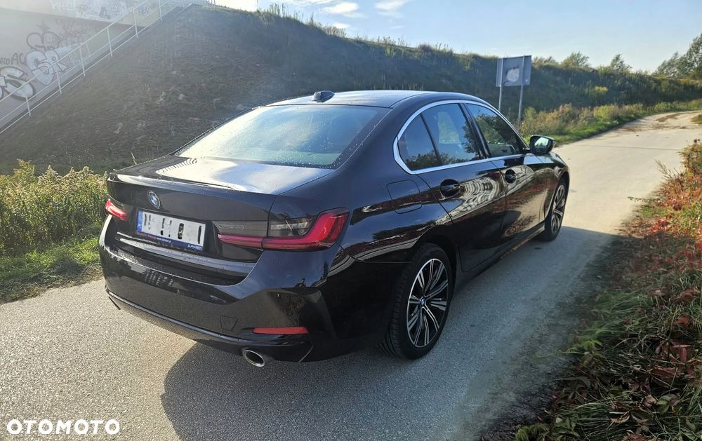 BMW 320I 2022 photo 5