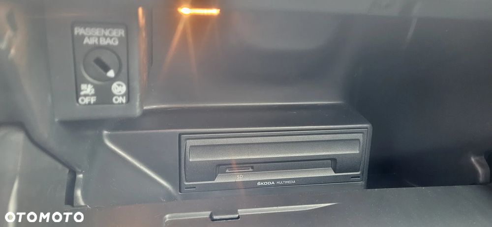 Skoda RAPID 1.4 TSI DSG Style - 21