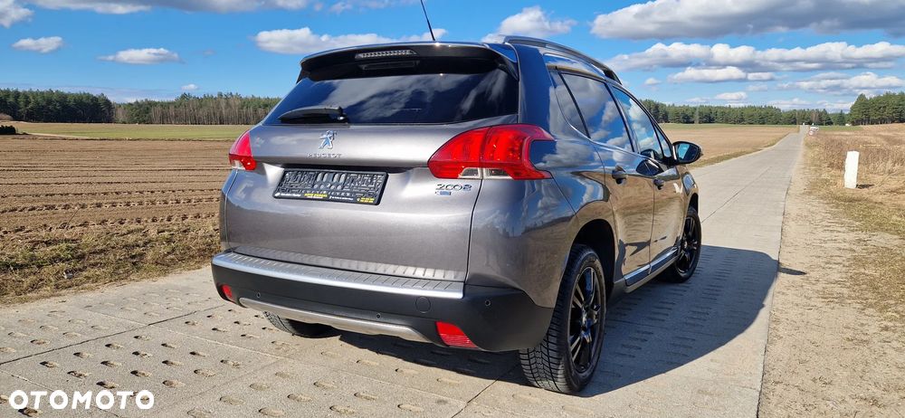 Peugeot 2008 1.6 e-HDi Allure S&S - 20