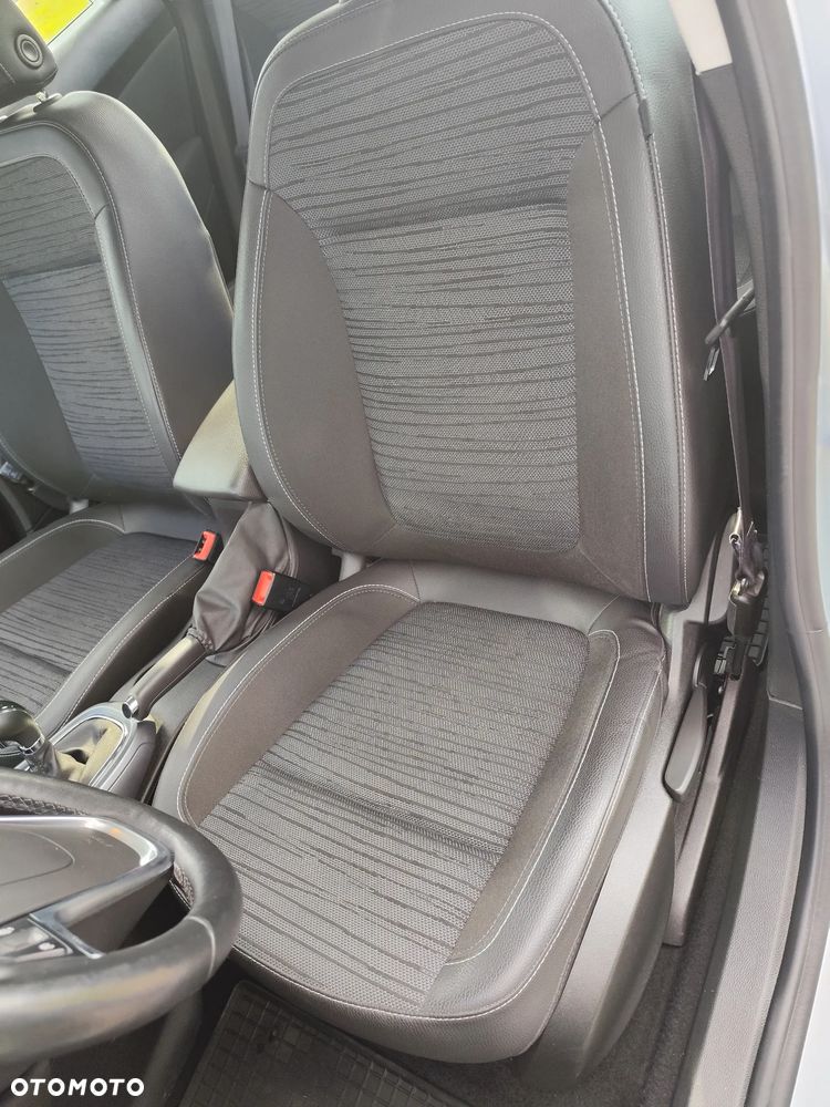 Opel Astra 1.4 T Business EU6 - 11