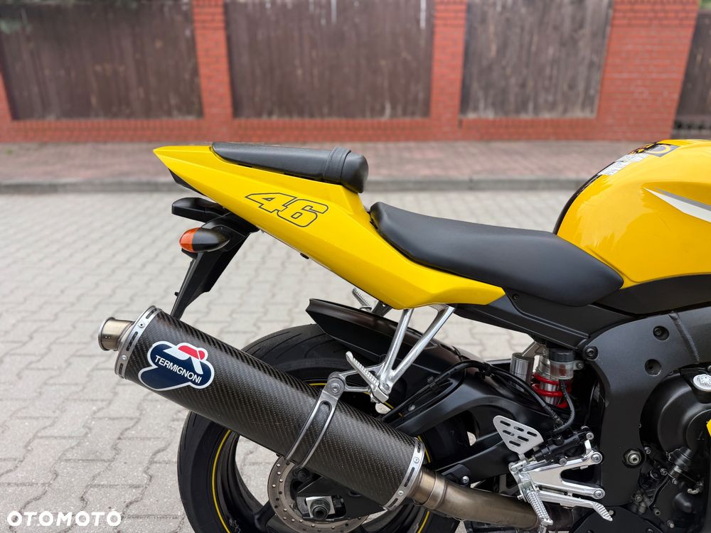 Yamaha R6 - 8