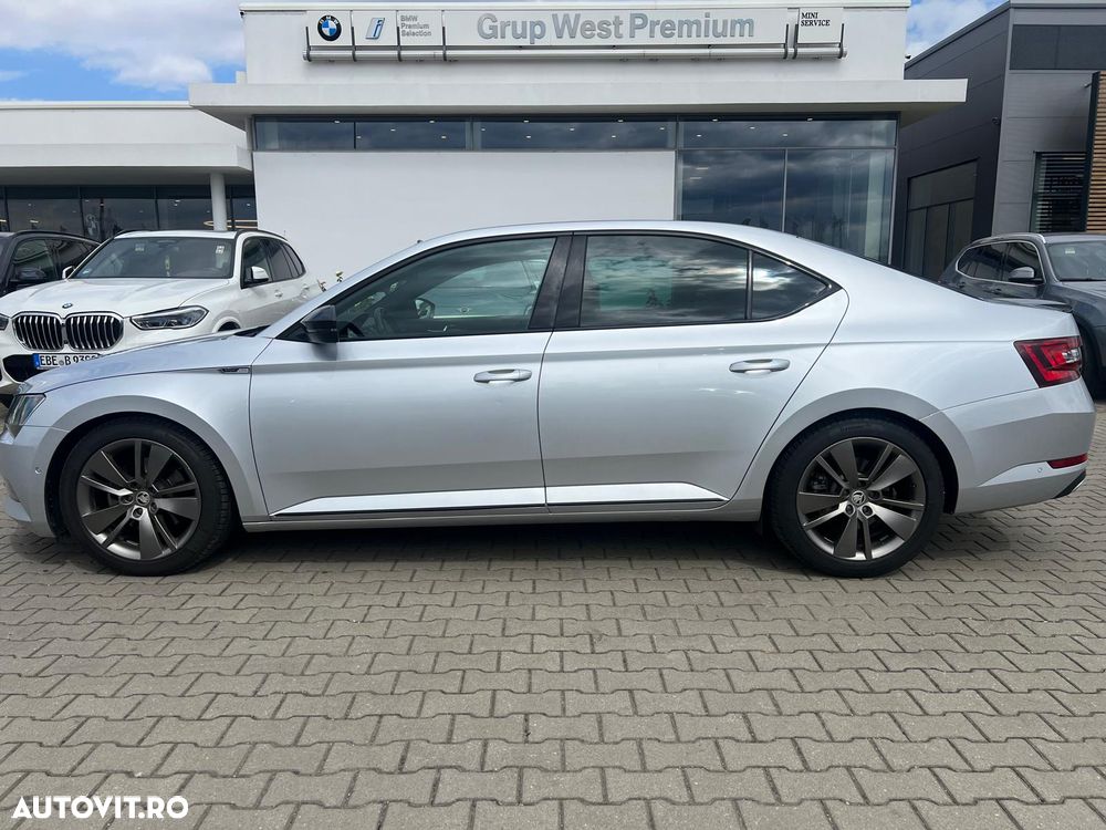 Skoda Superb 2.0 TDI DSG Sportline - 7