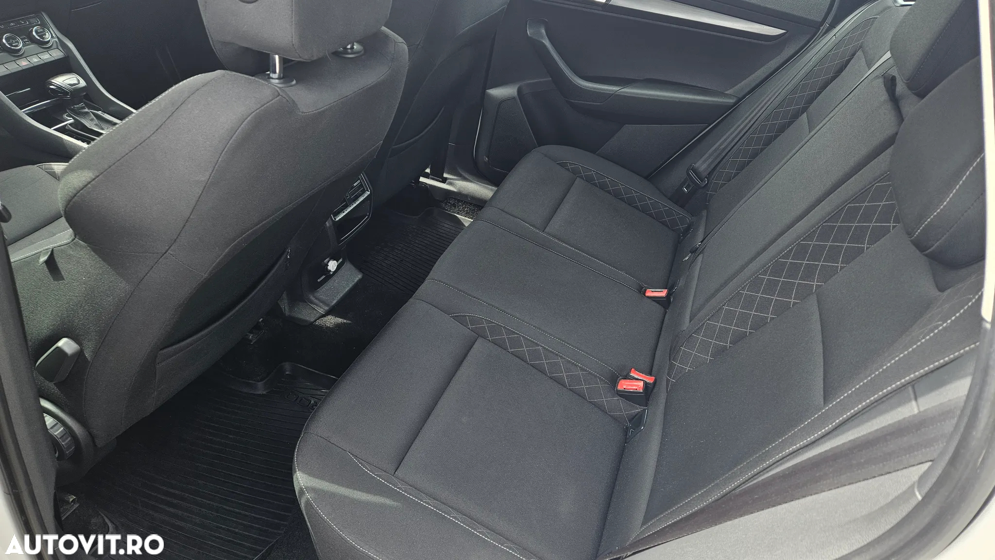 Skoda Karoq 1.6 TDI DSG Style - 8