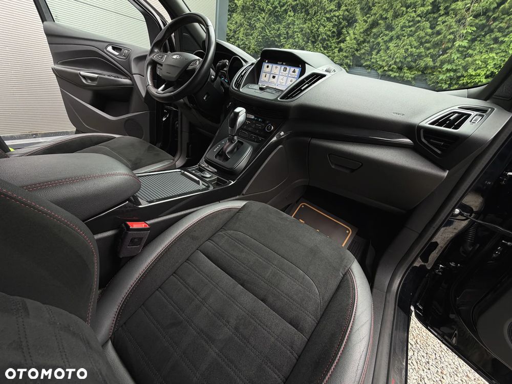 Ford Kuga 2.0 TDCi FWD ST-Line - 15