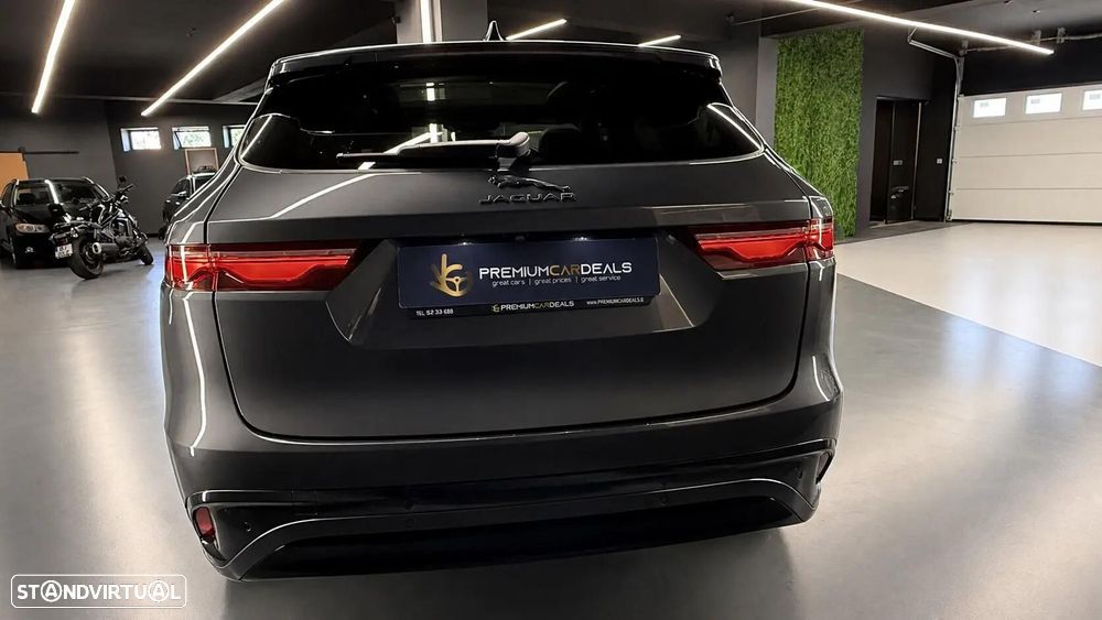 Jaguar F-Pace 2.0 P400e AWD R-Dynamic Black - 7