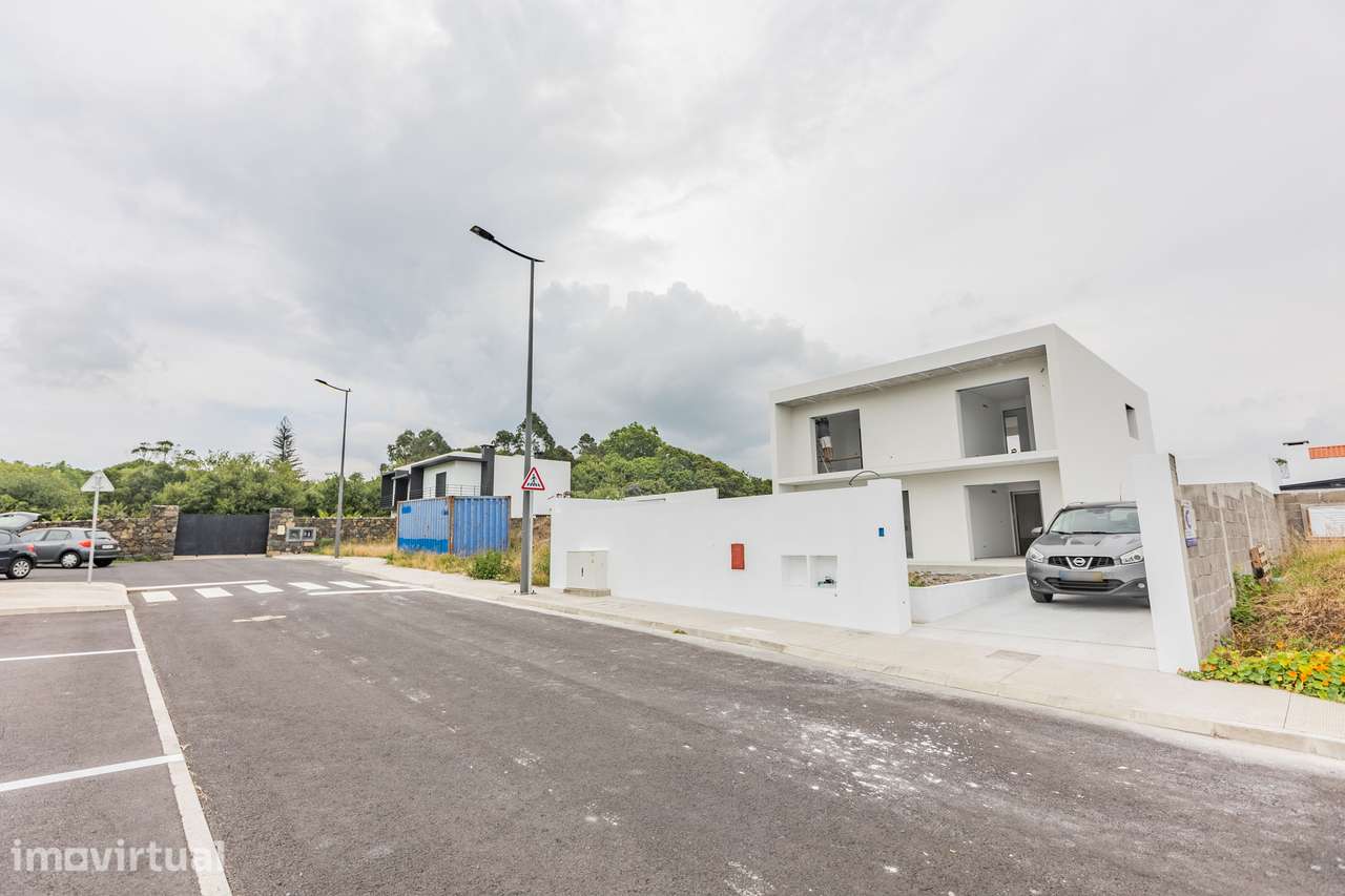 Moradia em construção - Entregue chave na mão - Grande imagem: 3/7