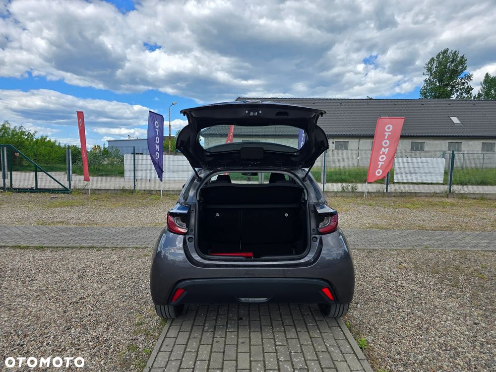 Toyota Yaris - 11