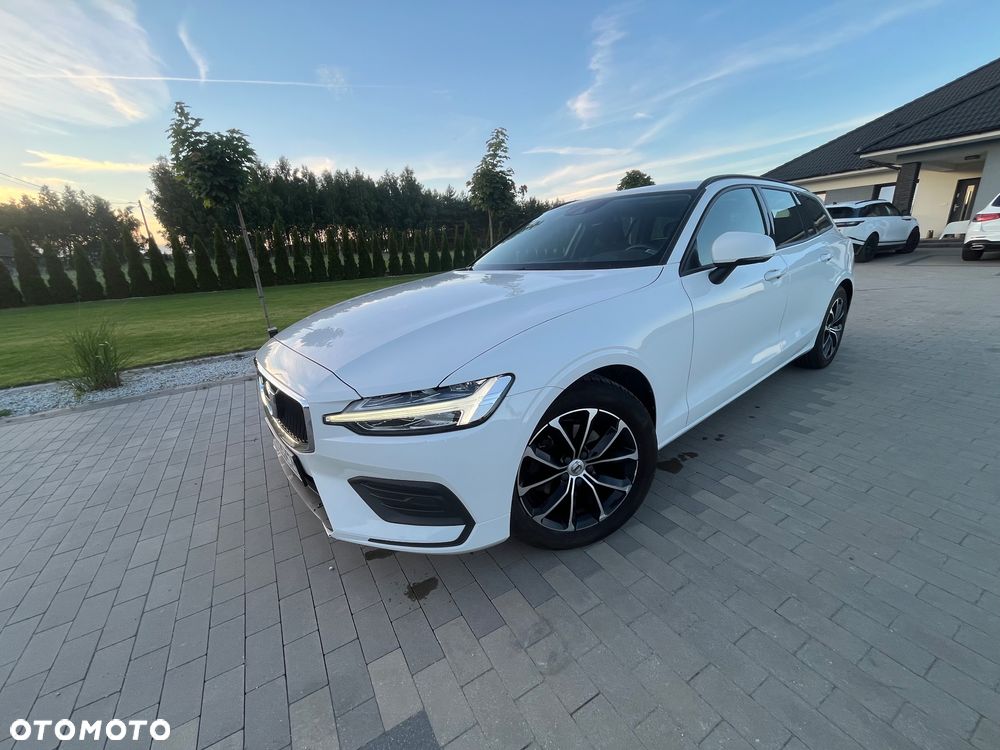 Volvo V60 D3 Geartronic Momentum Pro - 1