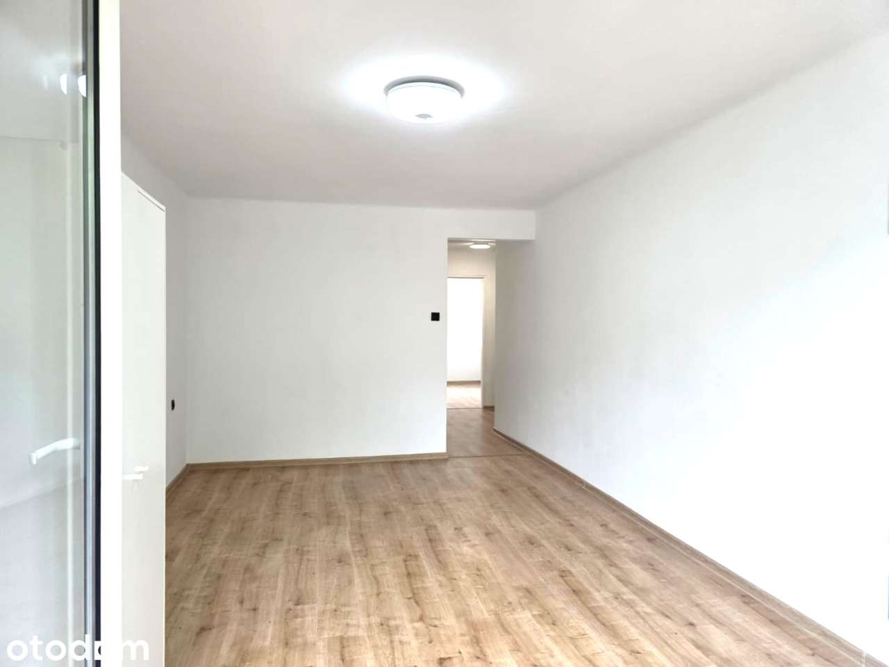 Mieszkanie 48m2, 2-pokojowe z osobną kuchnią, balkonem i piwnicą.