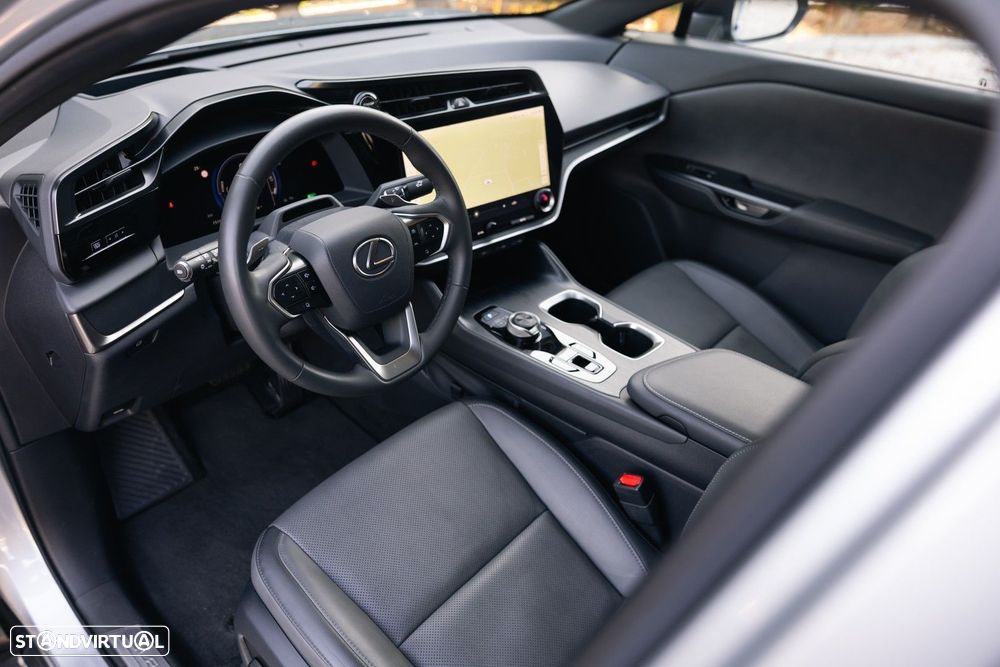 Lexus RZ 300e Premium - 35
