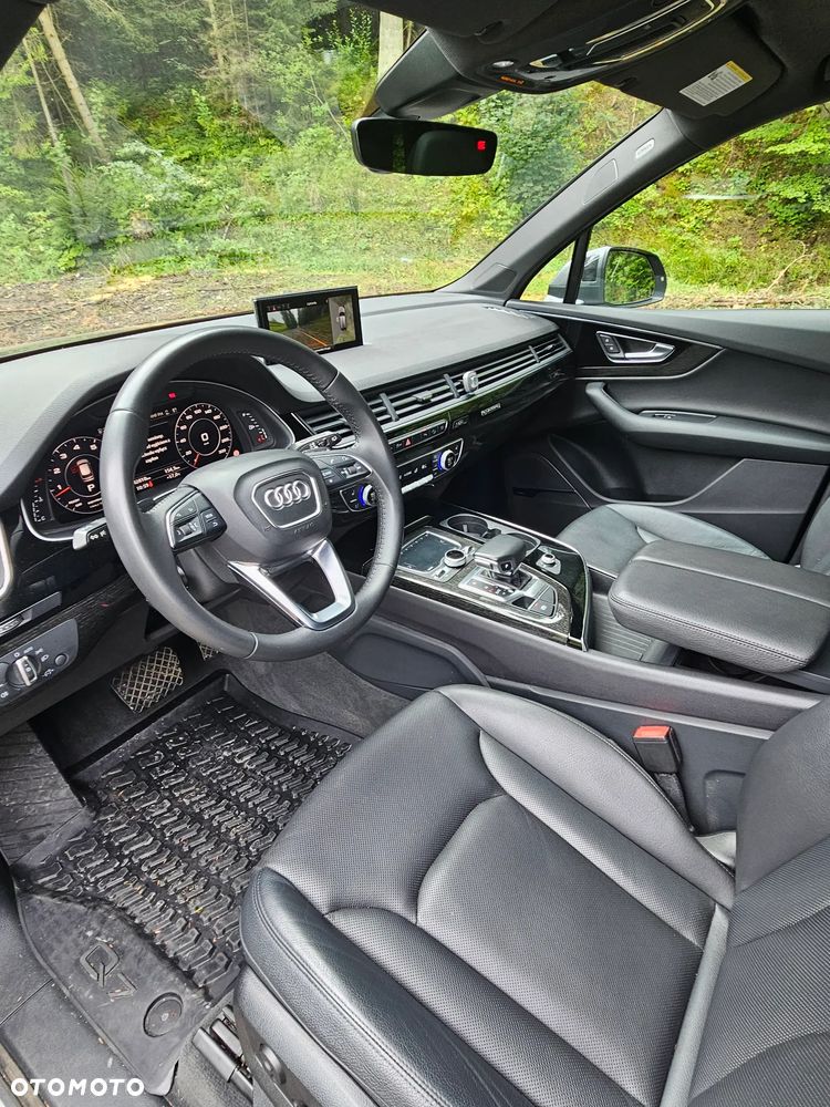 Audi Q7 - 12