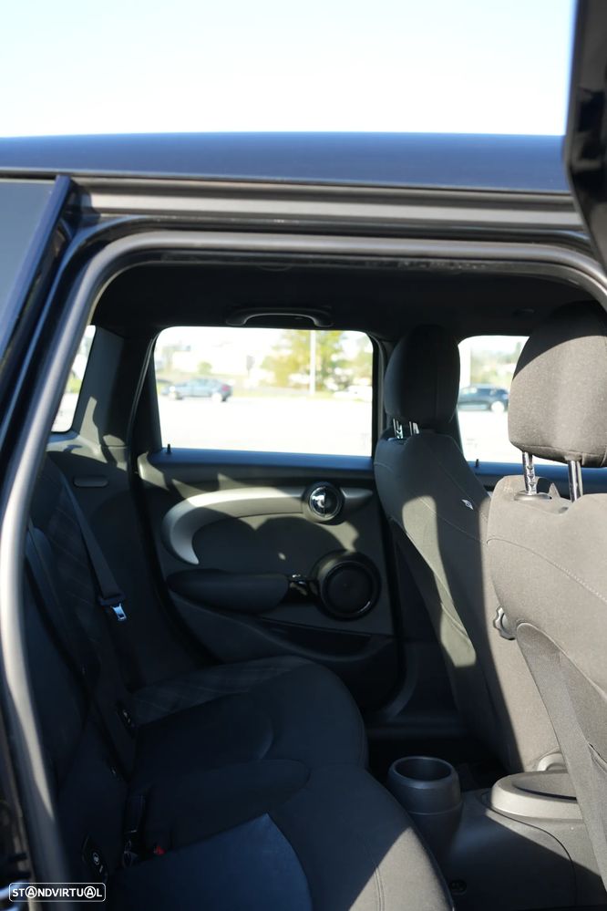 MINI 5 Portas Cooper D - 14