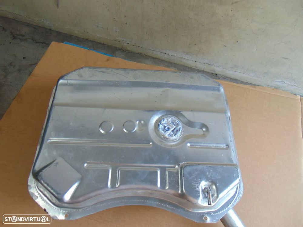 Renault 4L depósito gasolina - 2