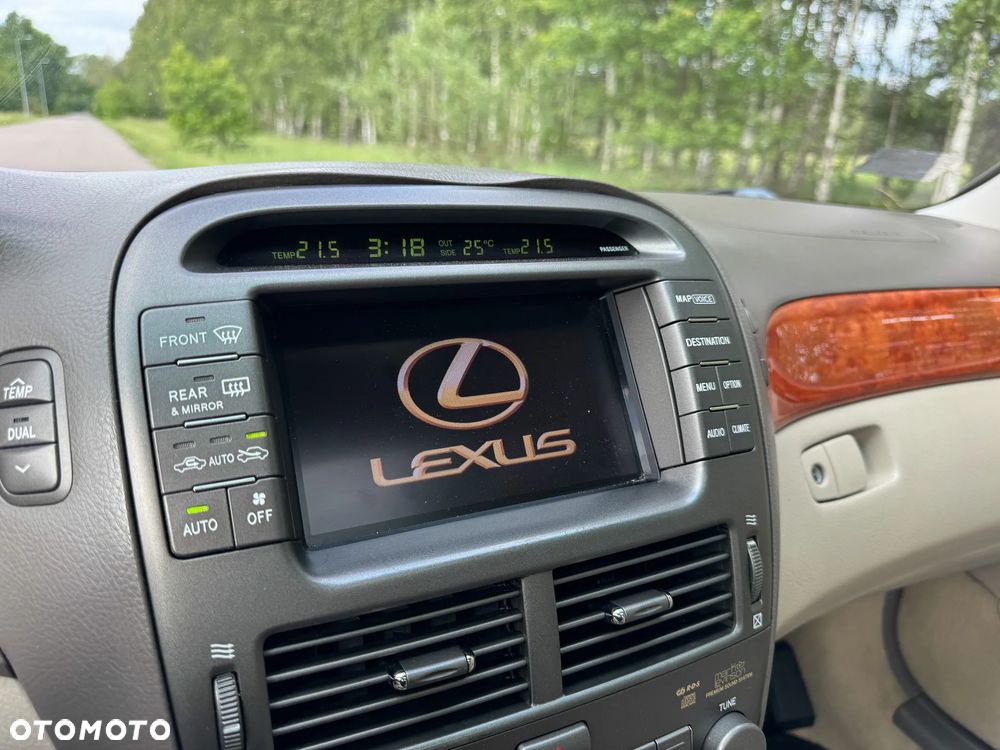 Lexus LS High Class - 35